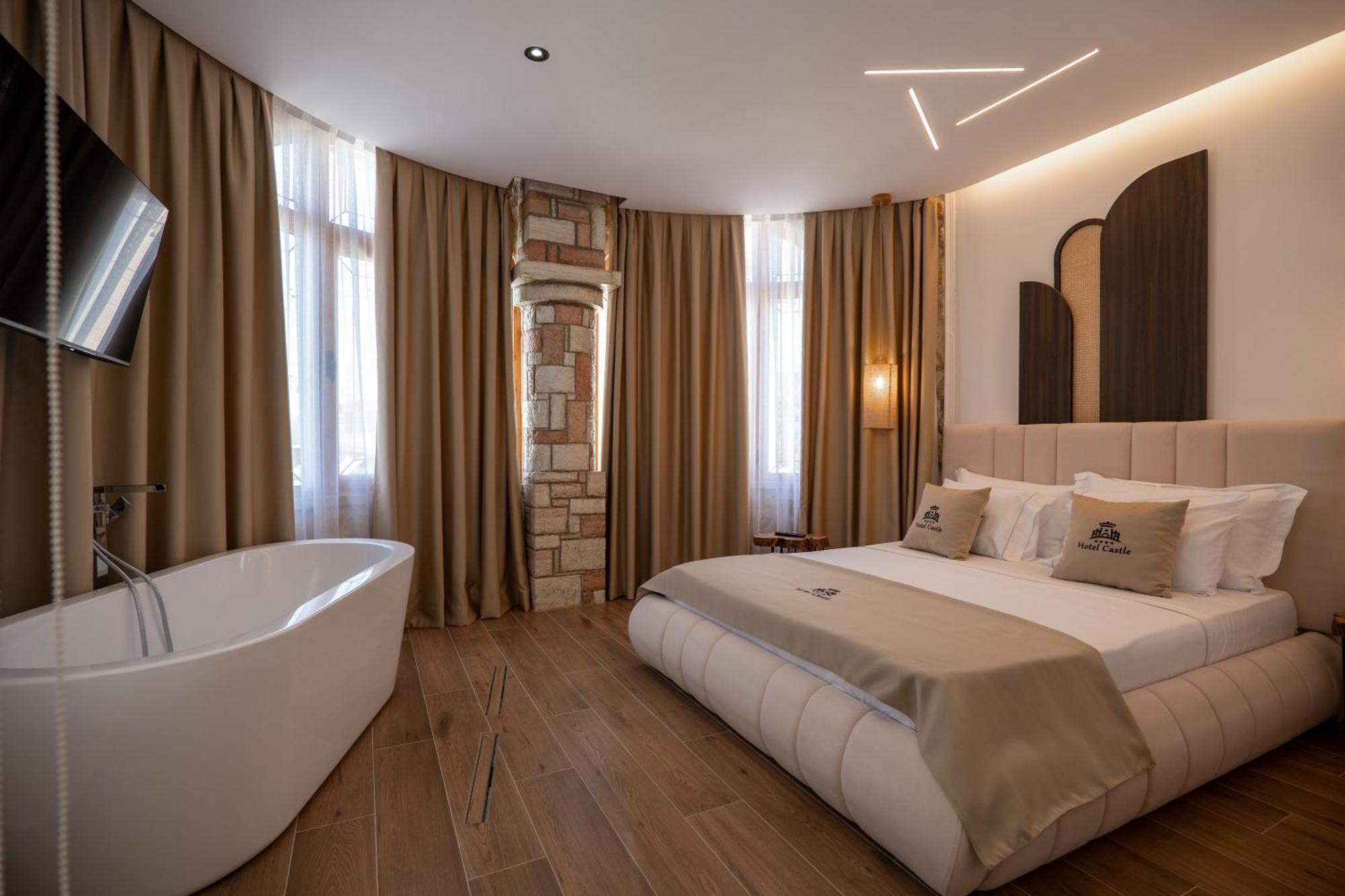 Hotel Castle Ksamil