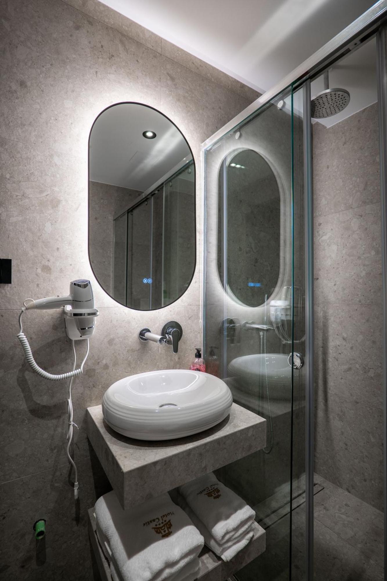 Castle Hotel 4*
