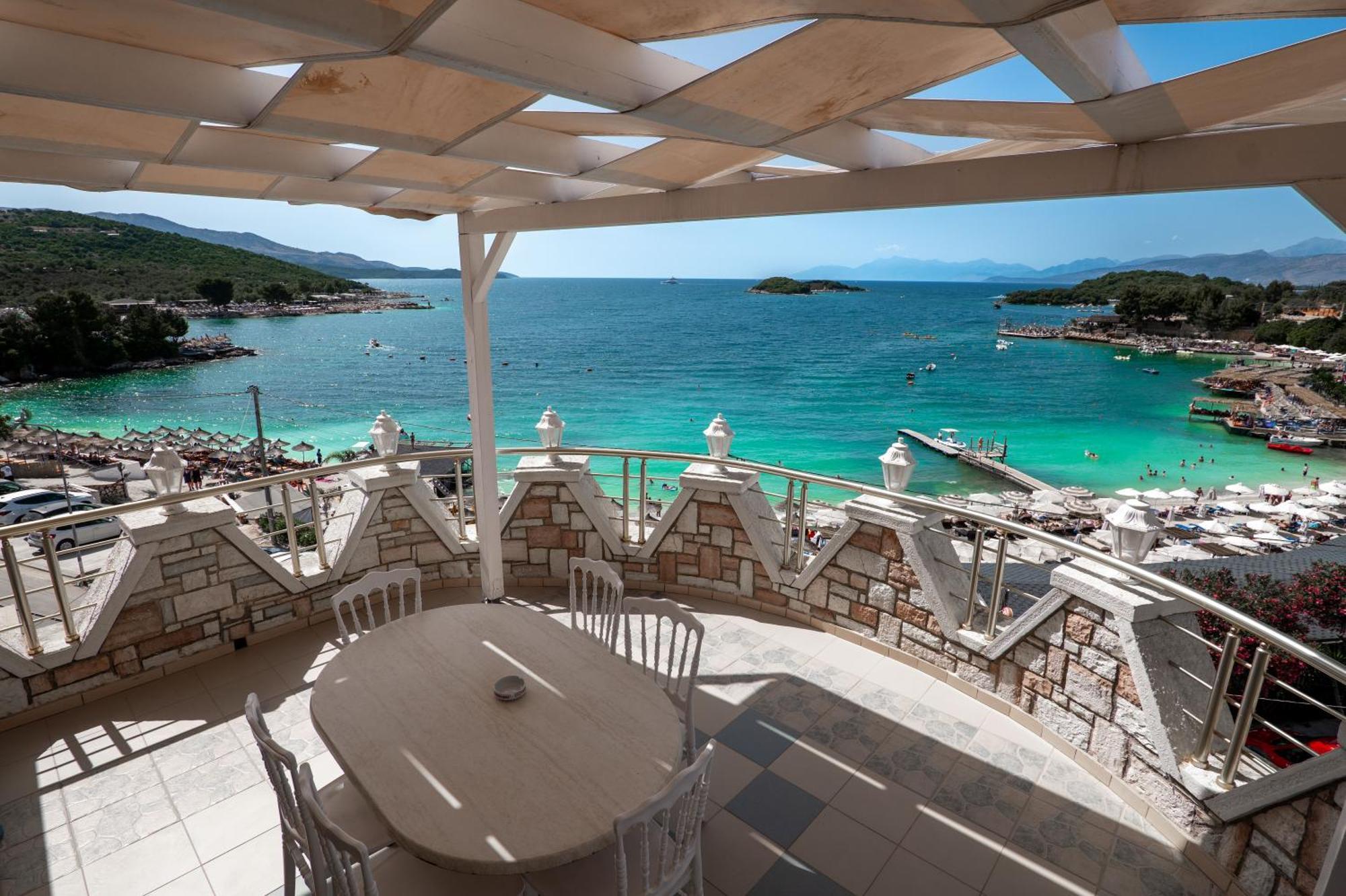 Castle 4* Ksamil
